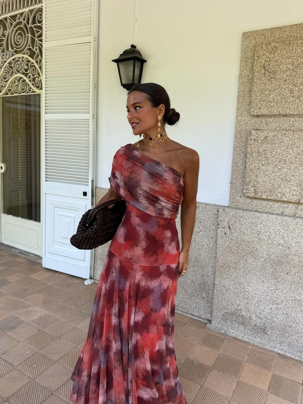 Vestido Maxi Asimétrico "Macarena" – Estampado Abstracto Difuminado
