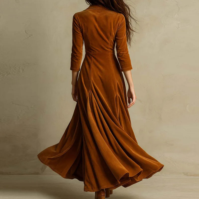 Vestido Largo con Botones y Pliegues